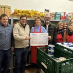 Rottenburg spendet Erlös vom Christkindlmarkt an Tafel